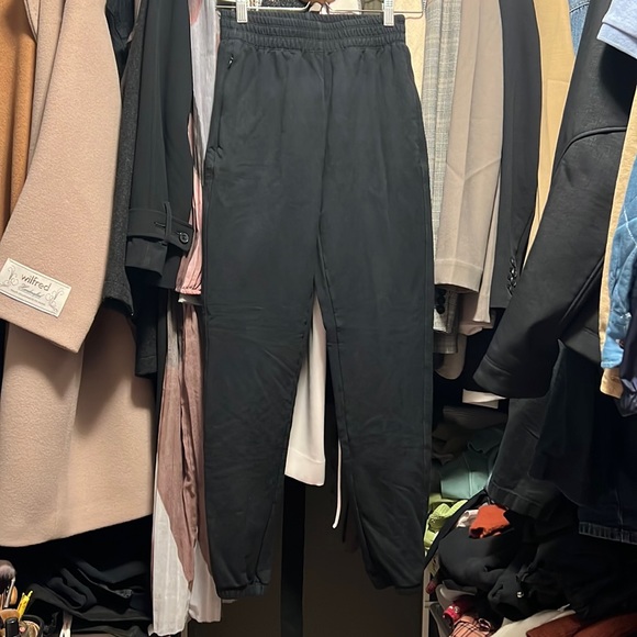 Group by babaton jogger sweatpants - Picture 3 of 6